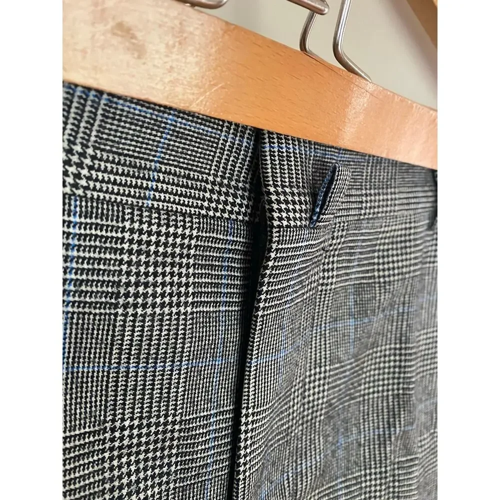 1990s 44 R Brooks Brothers Golden Fleece Black White Blue Glen Plaid Wool Suit